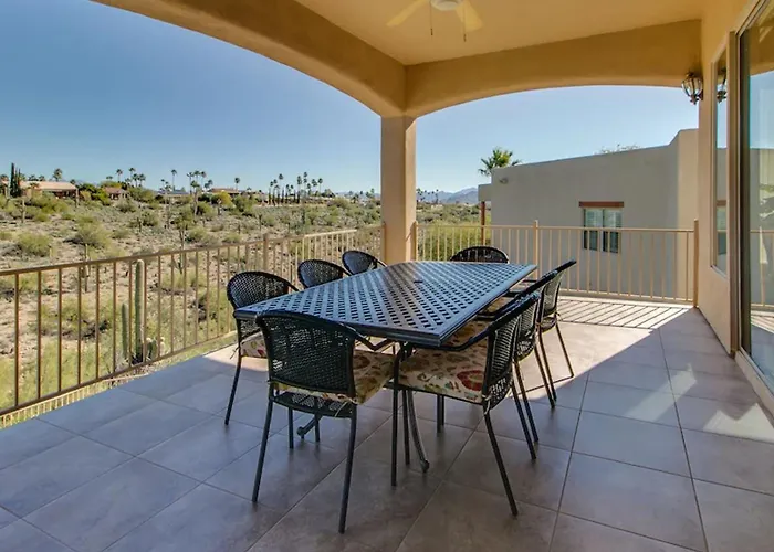 Fabulous 4-bdrm Wbreathtaking Views Pool Сasa de vacaciones
