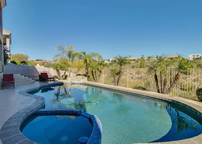 Fabulous 4-bdrm Wbreathtaking Views Pool Сasa de vacaciones