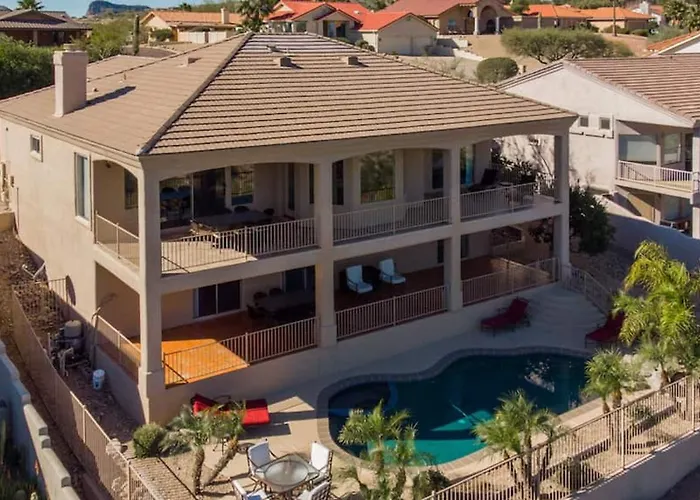 Fabulous 4-bdrm Wbreathtaking Views Pool Сasa de vacaciones Fountain Hills