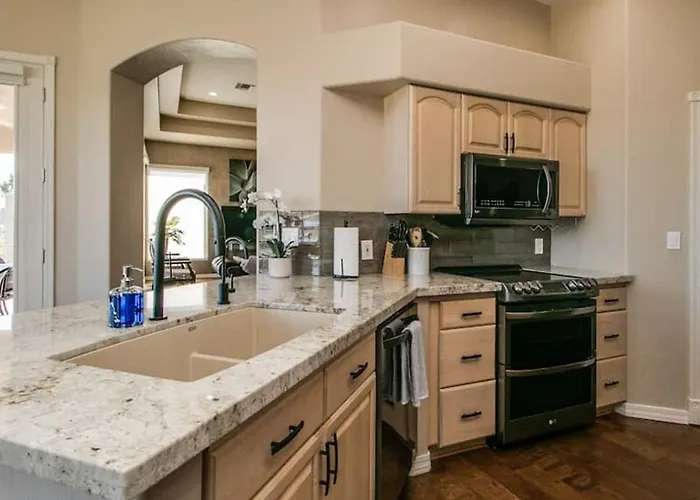 Сasa de vacaciones Fabulous 4-bdrm Wbreathtaking Views Pool Fountain Hills