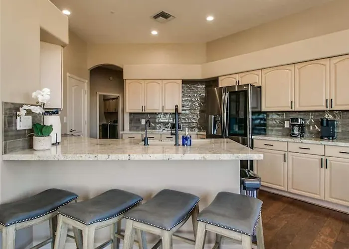 Fabulous 4-bdrm Wbreathtaking Views Pool * Fountain Hills